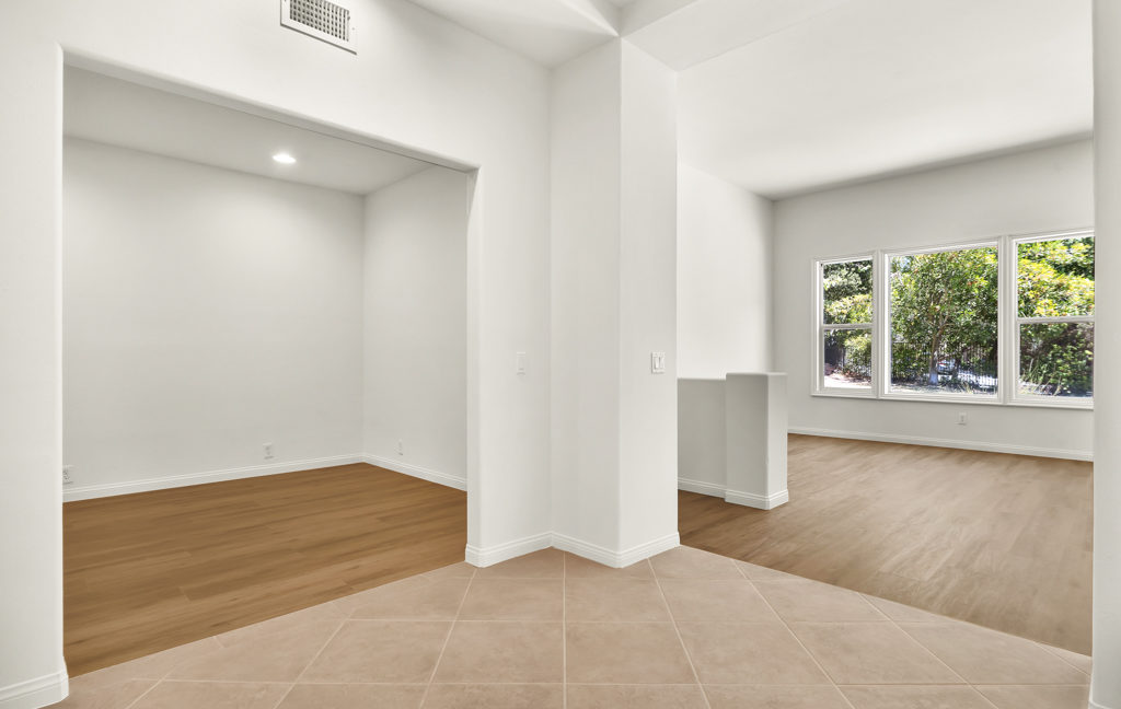 301 Briar Bluff Cir- HsHProd-13