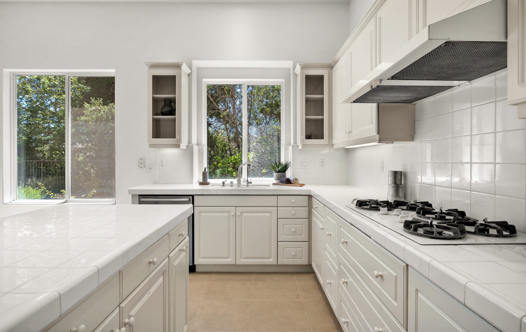 301 Briar Bluff Cir- HsHProd-26