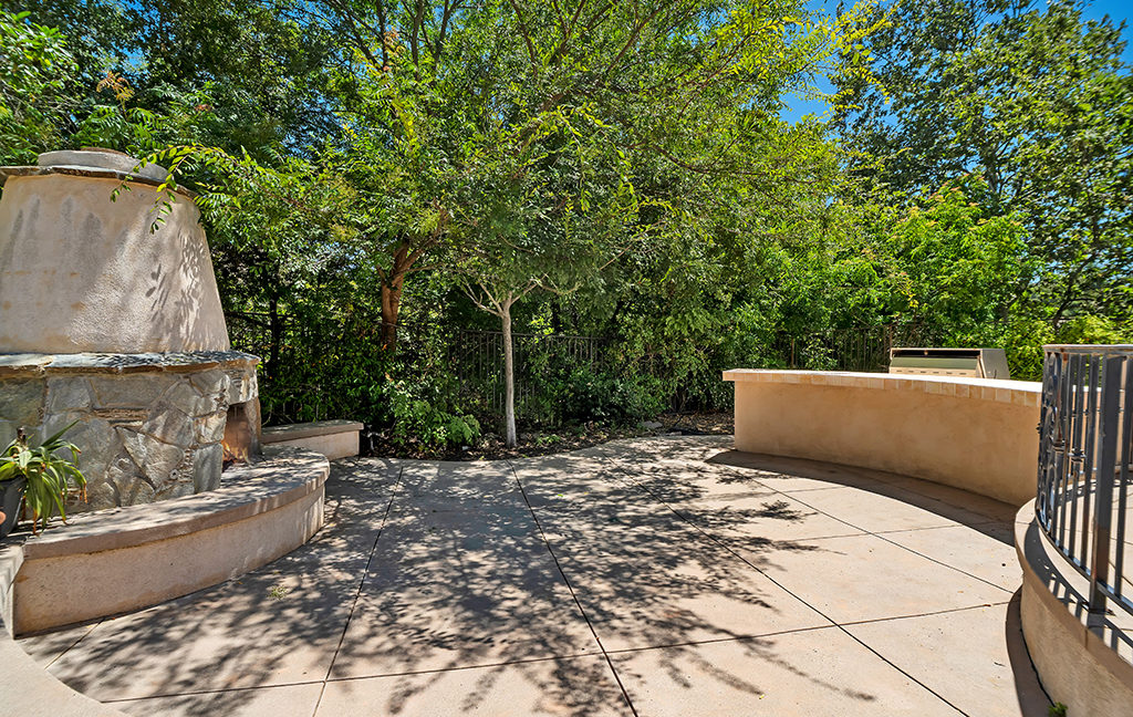 301 Briar Bluff Cir- HsHProd-52