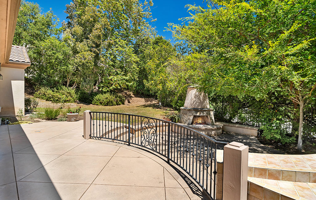 301 Briar Bluff Cir- HsHProd-57