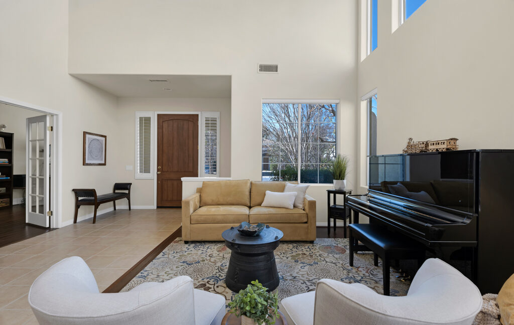 5326 Via Dolores- HsHProd-14